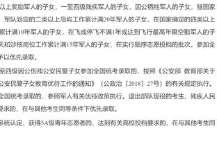 不敌大帝！约基奇20中11揽下25分19板 11个前场板创生涯新高！